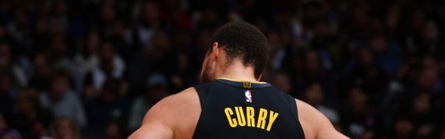 开云app-36岁库里真老了？犯错遇里程悲，勇士胜率跌破五成