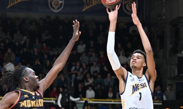 文班亚马争夺战斗勇也斗智！马刺复制传奇？